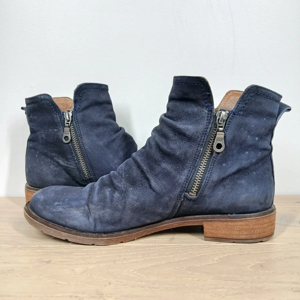 Sofft Ankle Boots Womens 6.5 Blue Leather Ankle Chelsea Distressed Casual
